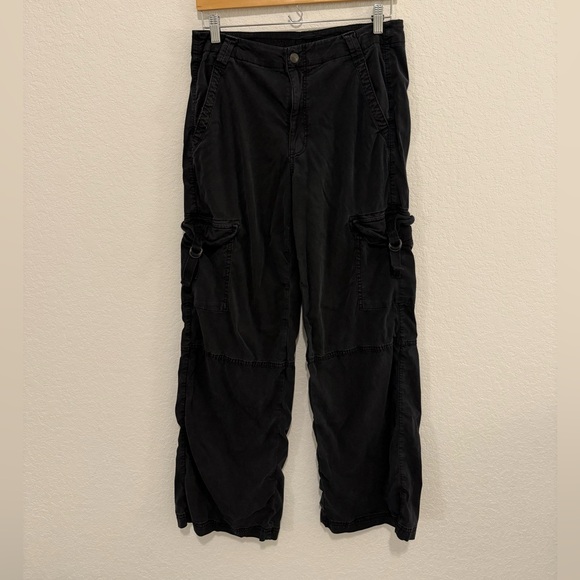 American Eagle Cargo Pants Black Size 8 - Picture 2 of 6